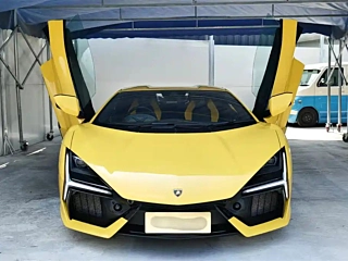 Заказать LAMBORGHINI REVUELTO