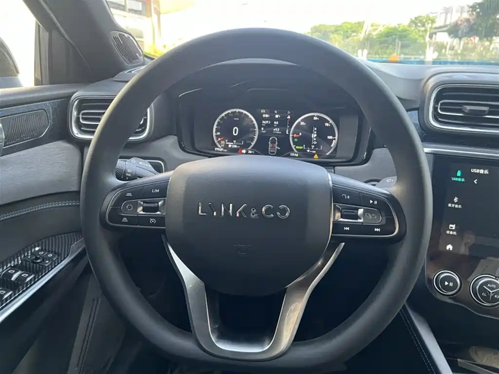 LYNK&CO 03 NEW ENERGY 2021