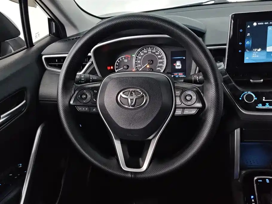 TOYOTA FRONTLANDER 2022
