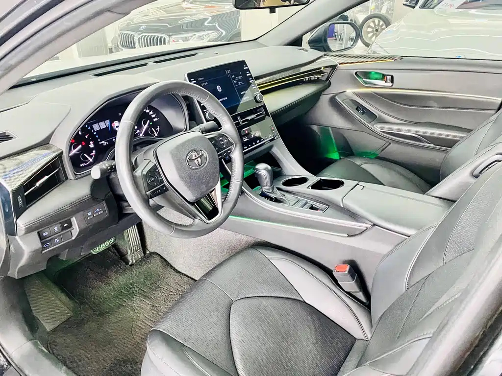 TOYOTA AVALON 2021
