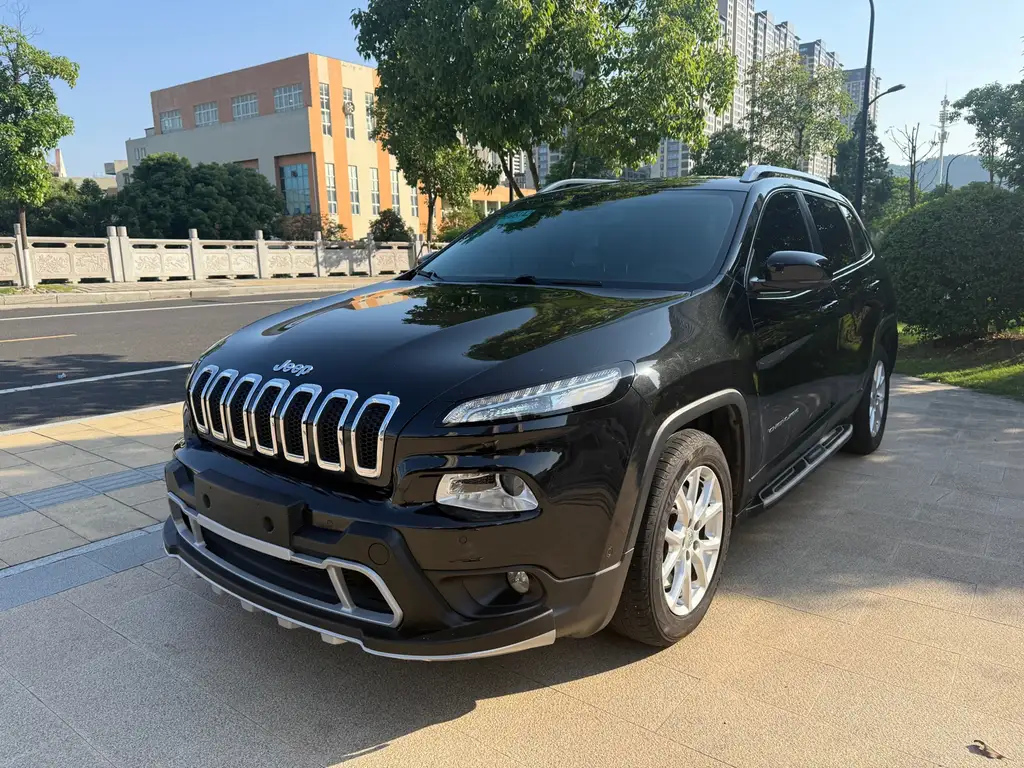 Аукционный лист JEEP CHEROKEE 2016