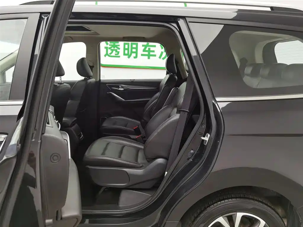 JAC REFINE R3 2018