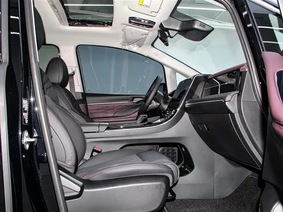 TRUMPCHI M8 2024