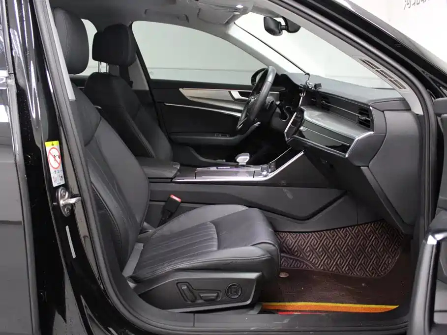 AUDI A6L 2021