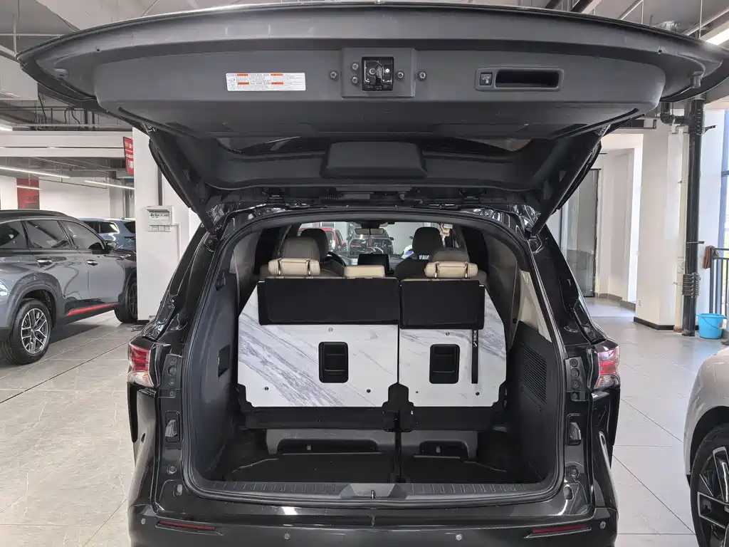 TOYOTA SIENNA SIENNA 2023