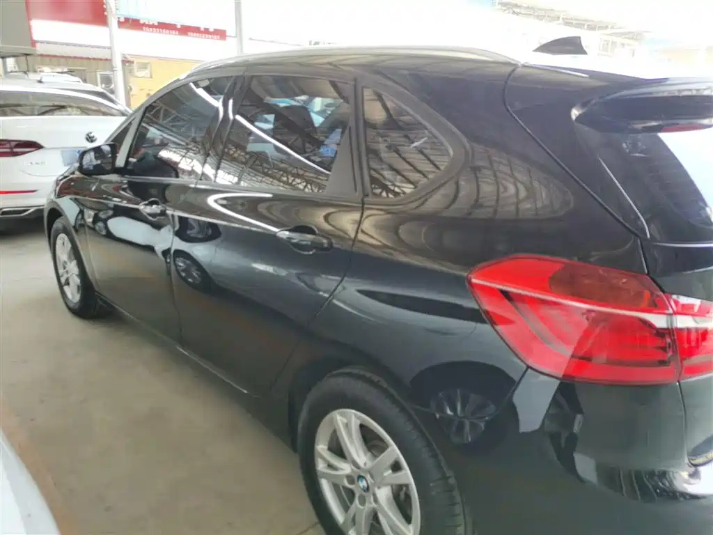 BMW 2-SERIES STATION WAGON 2016