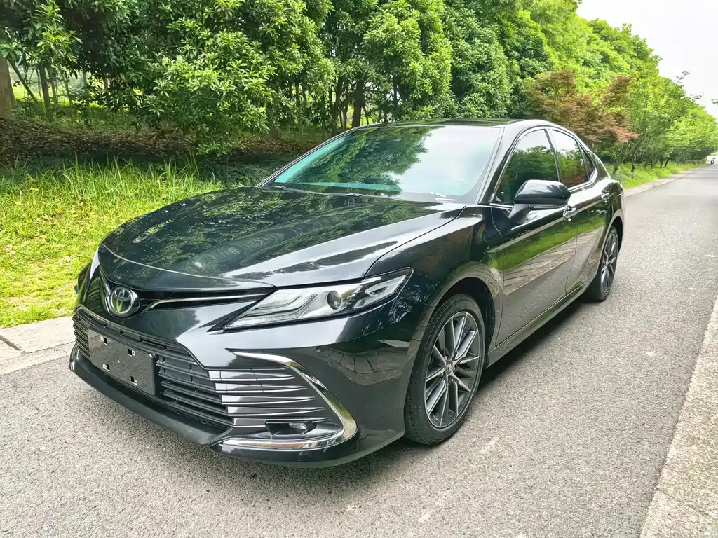 TOYOTA CAMRY 2023