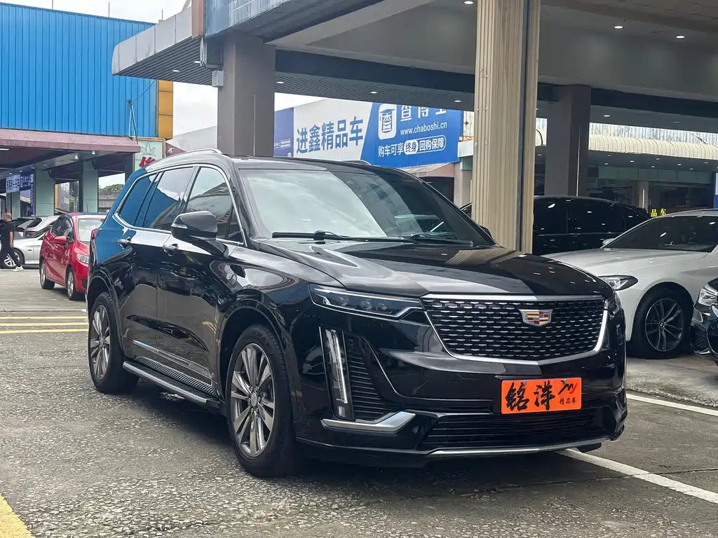 CADILLAC XT6 2021