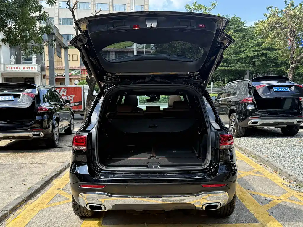 MERCEDES BENZ GLB 2021