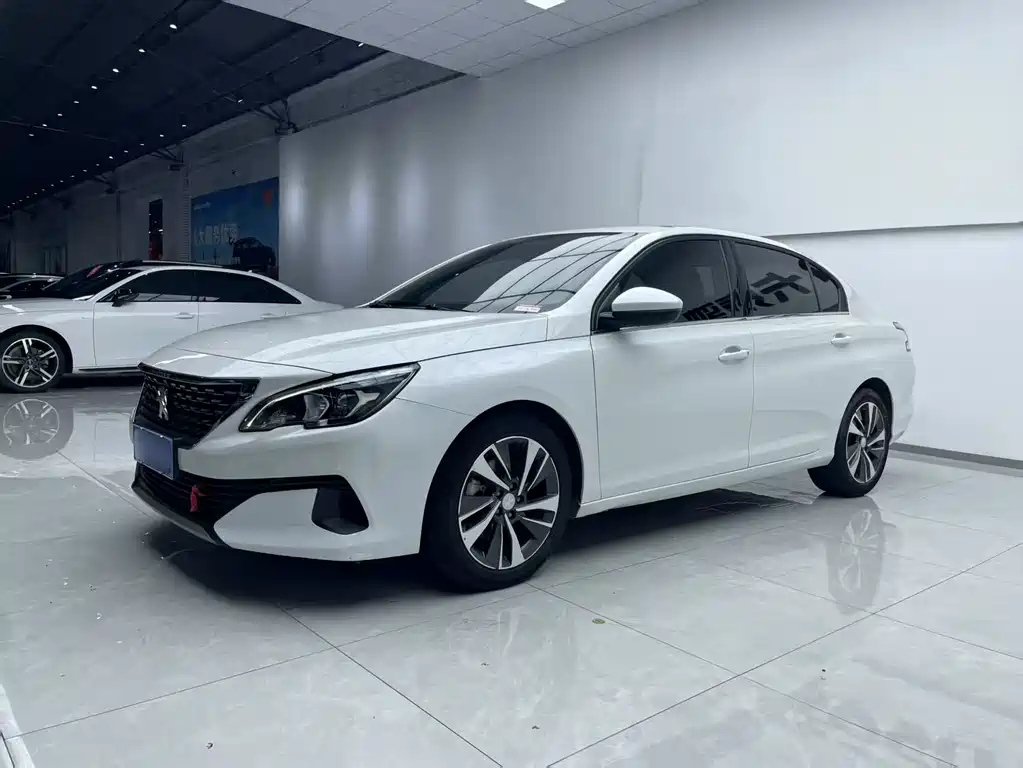 PEUGEOT 408 2020