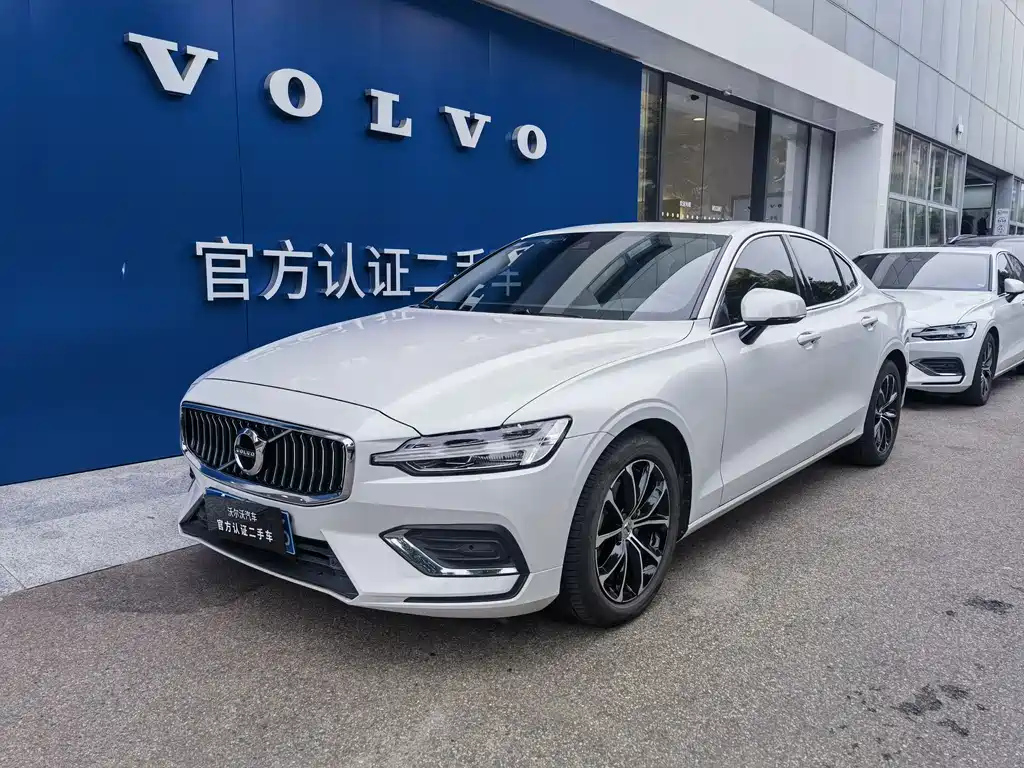 VOLVO S60 2021