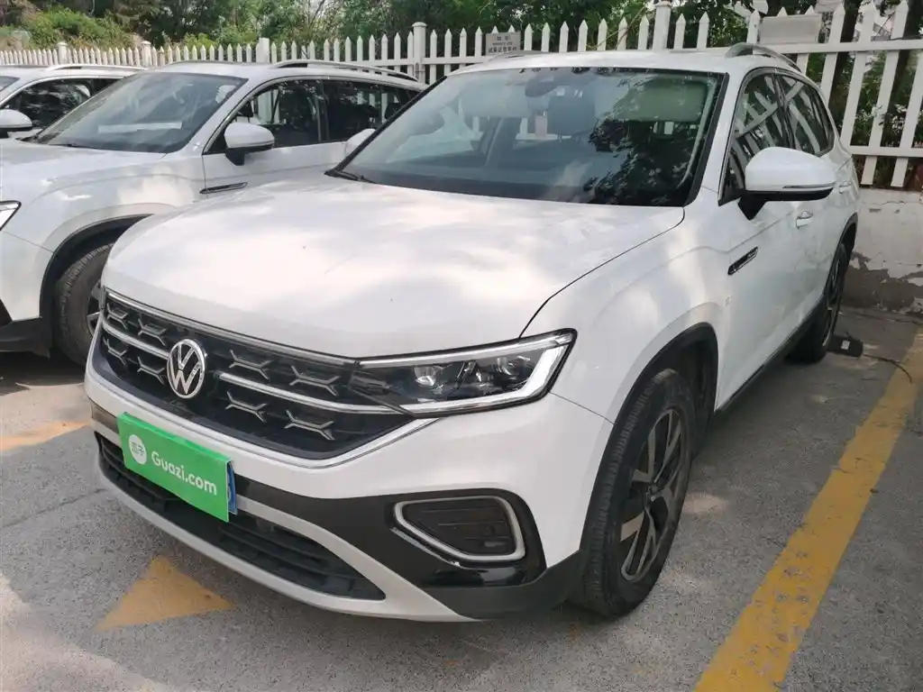 VOLKSWAGEN TAYRON 2022