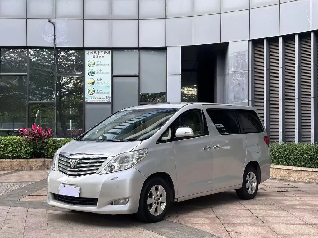 TOYOTA ALPHARD 2011