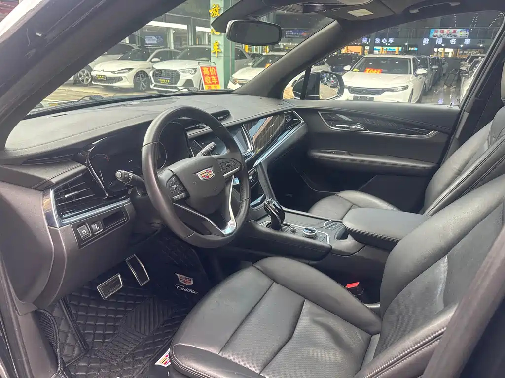 CADILLAC XT6 2021