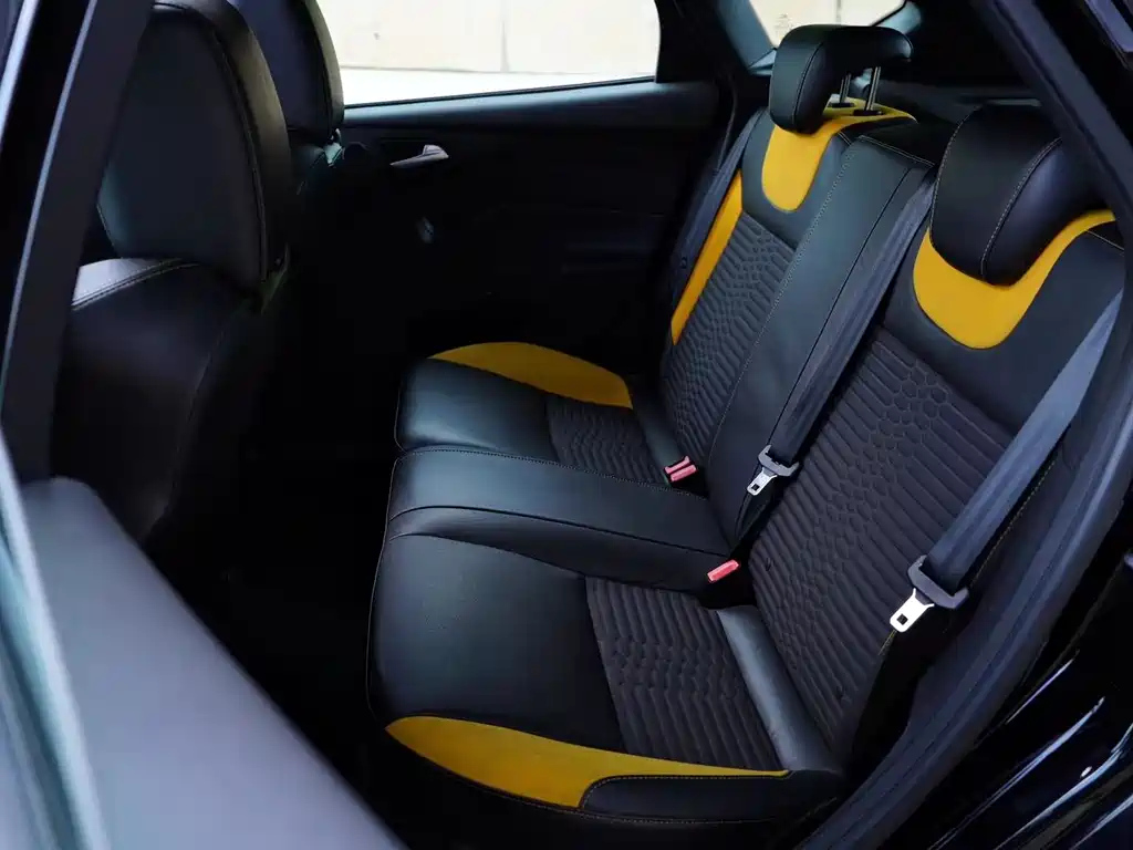 FORD FOCUS IMPORT 2014