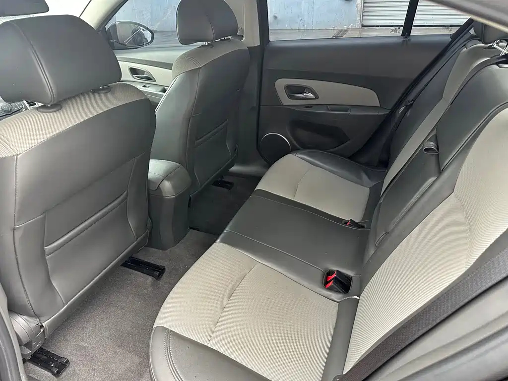 CHEVROLET CRUZE 2013