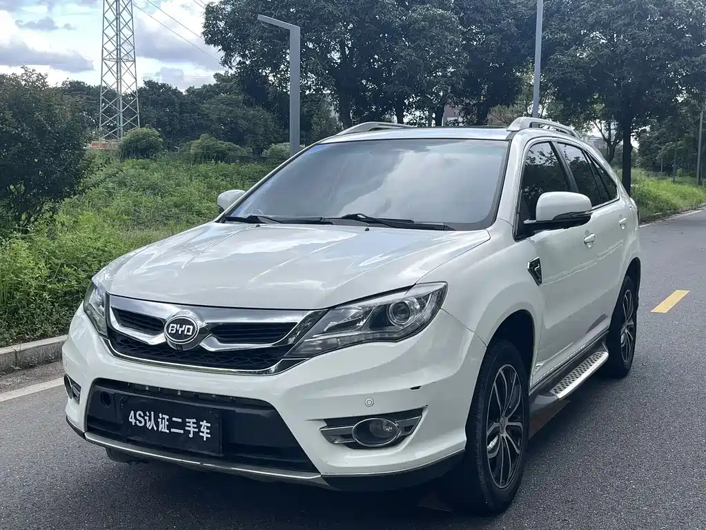 BYD S7 2015