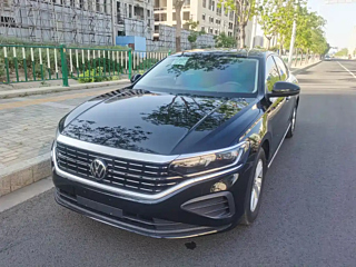 VOLKSWAGEN PASSAT 2024