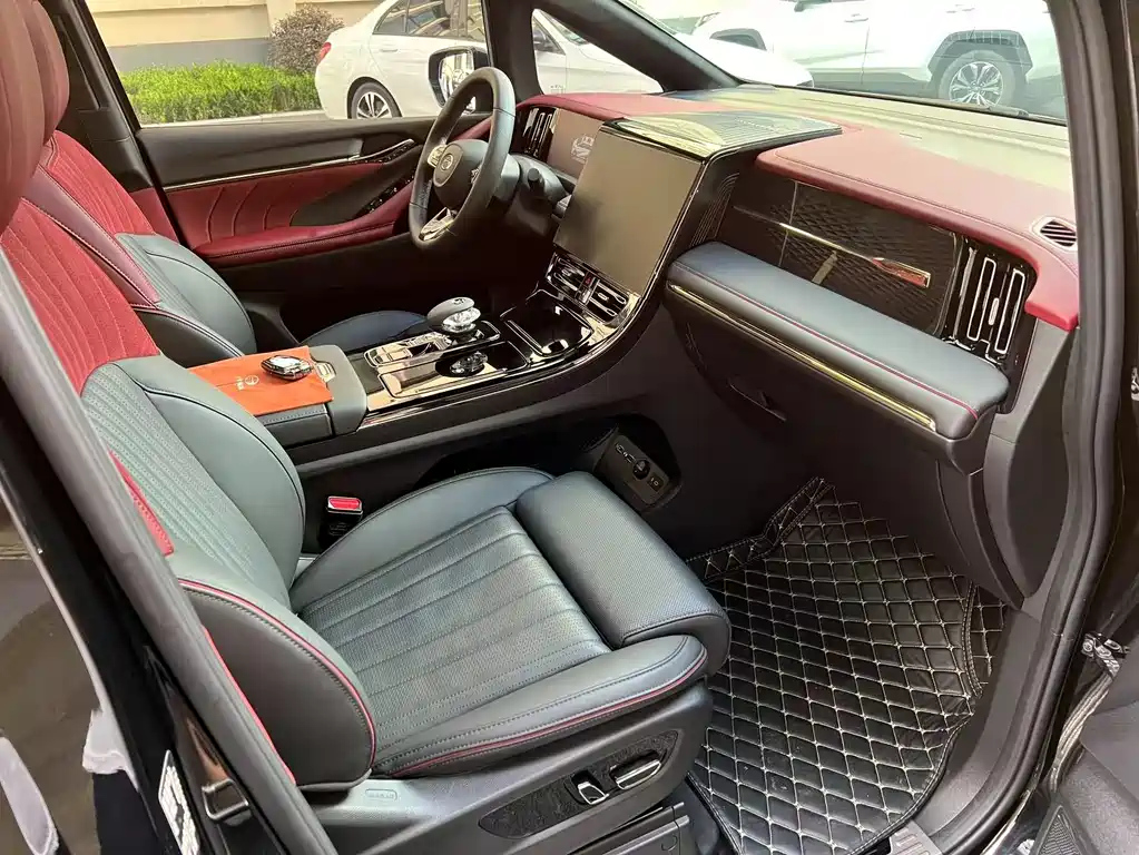 TRUMPCHI M8 2024