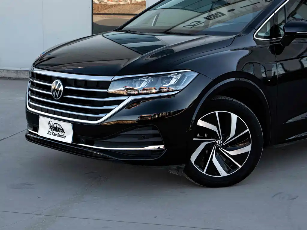 VOLKSWAGEN VILORAN 2022