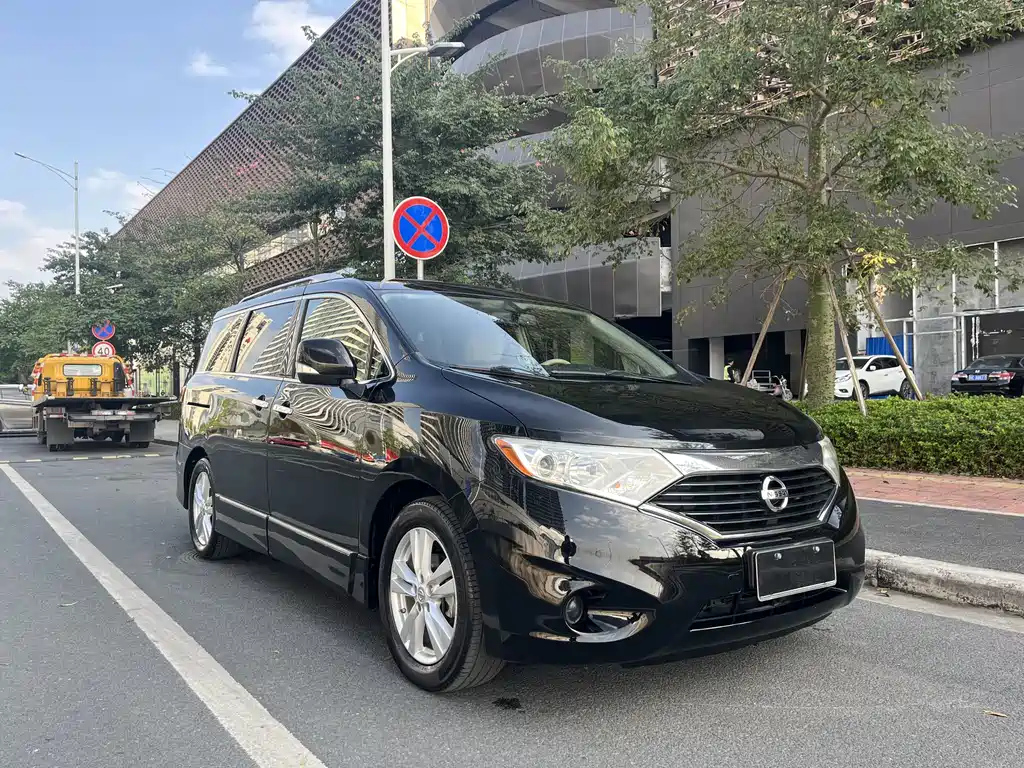 NISSAN QUEST 2014