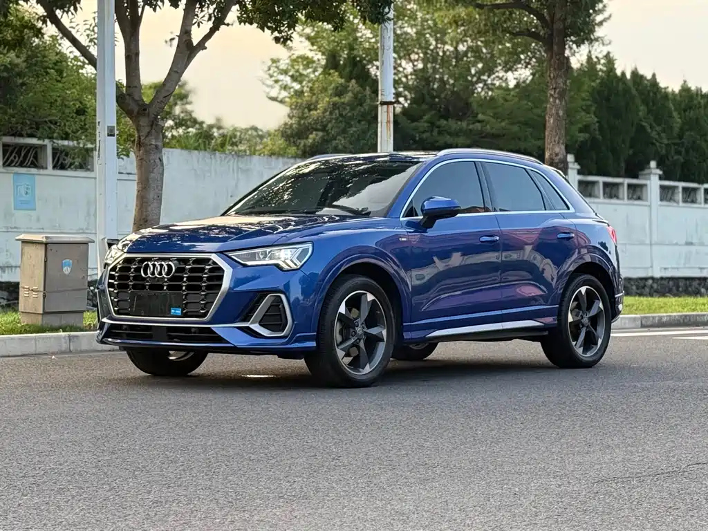 AUDI Q3 2020