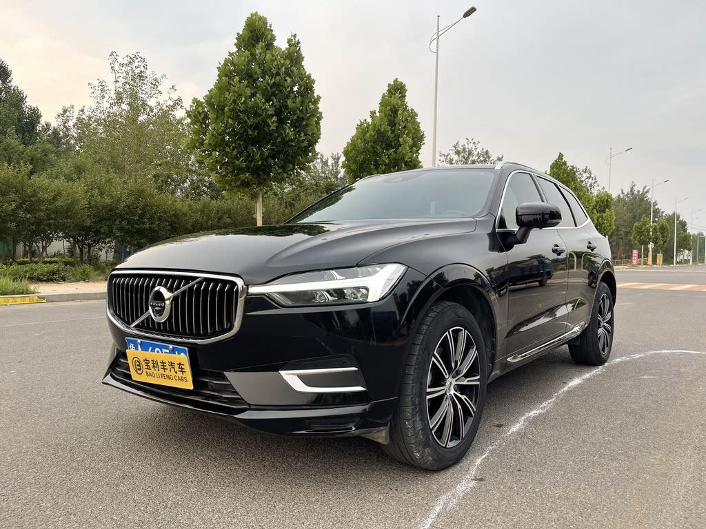 VOLVO XC60 2021