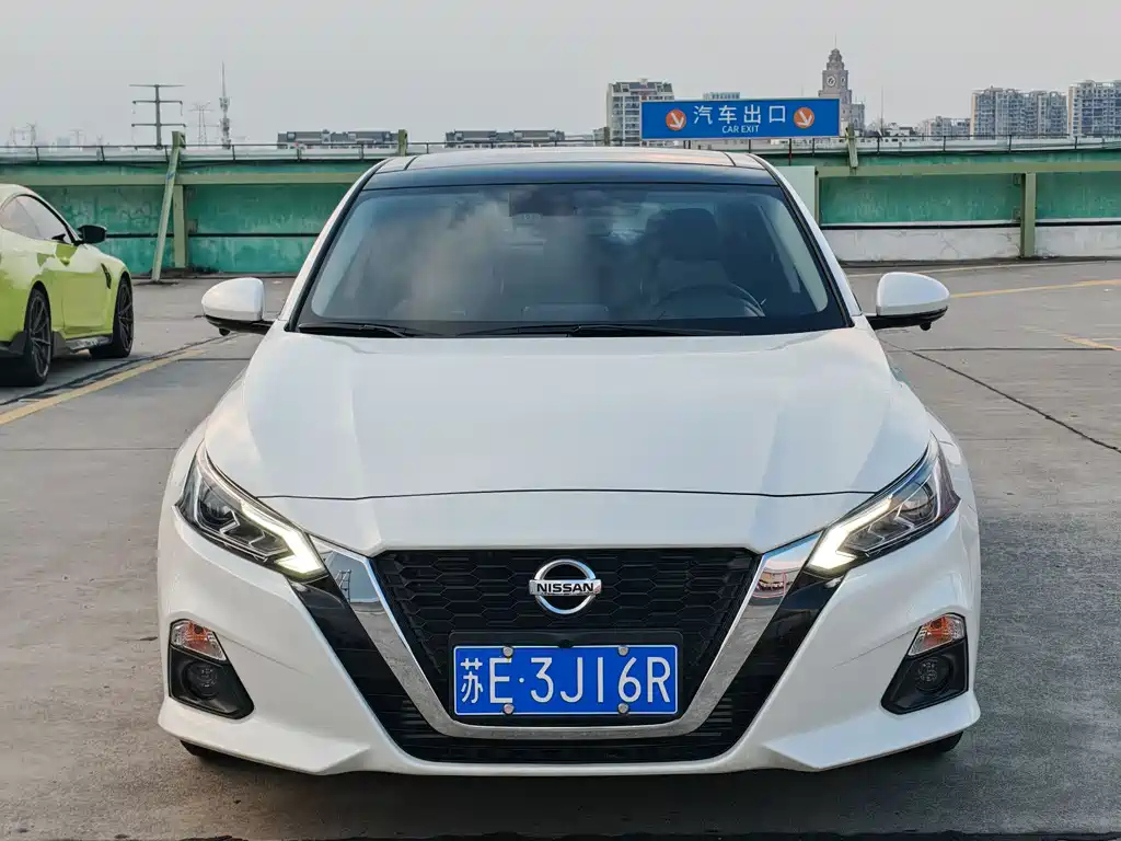 NISSAN TEANA 2021