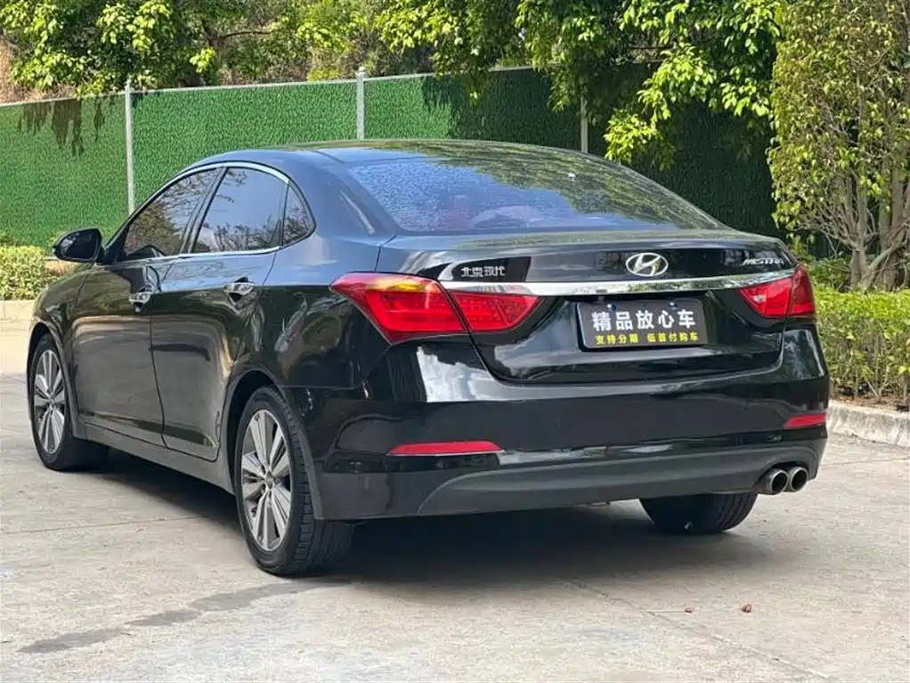 HYUNDAI MISTRA 2014