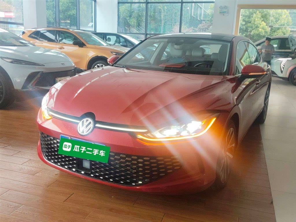 VOLKSWAGEN LAMANDO 2022