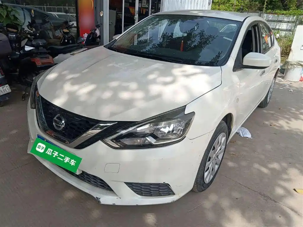 NISSAN SYLPHY 2019