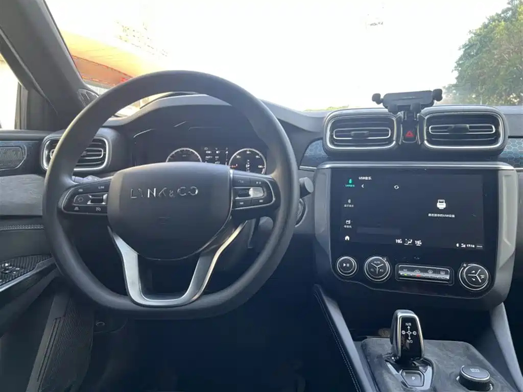 LYNK&CO 03 NEW ENERGY 2021