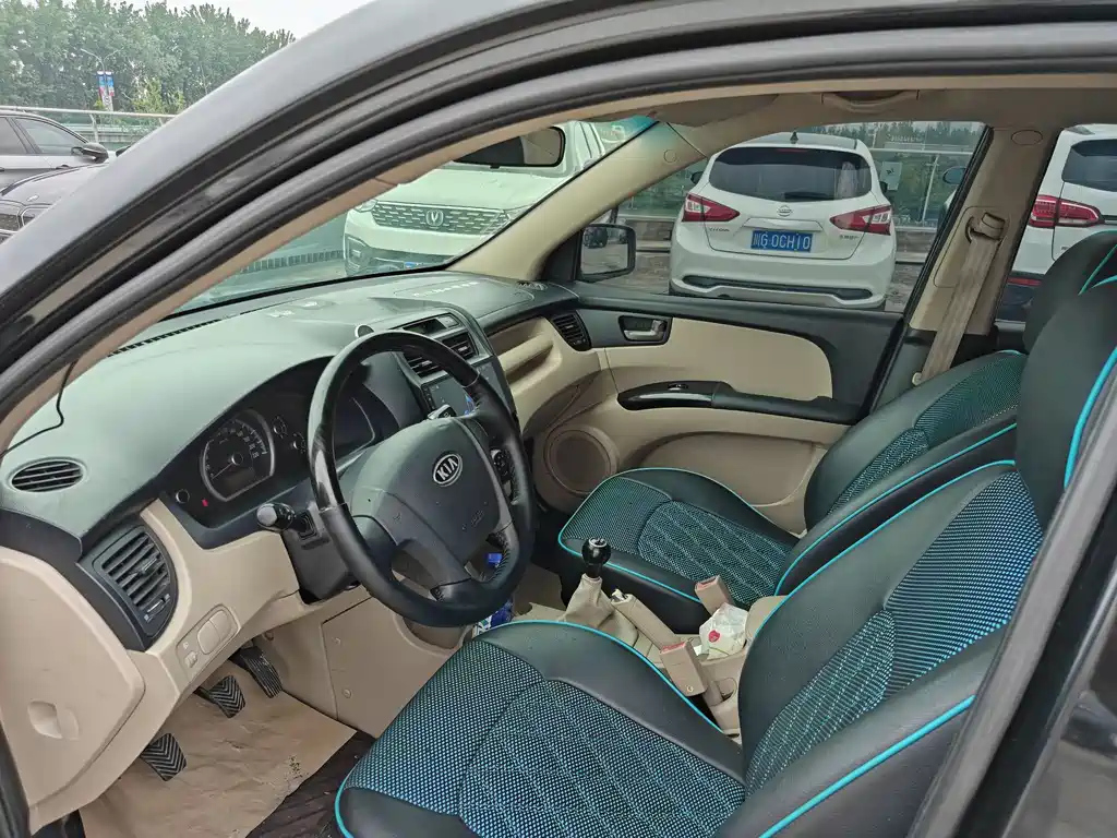 KIA SPORTAGE 2012