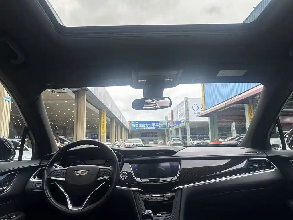 CADILLAC XT6 2021