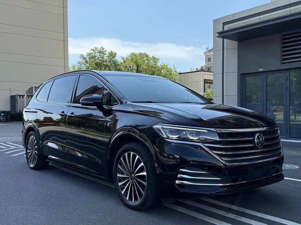 VOLKSWAGEN VILORAN 2022