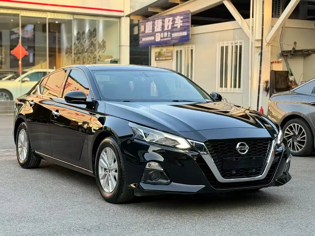 NISSAN TEANA 2019