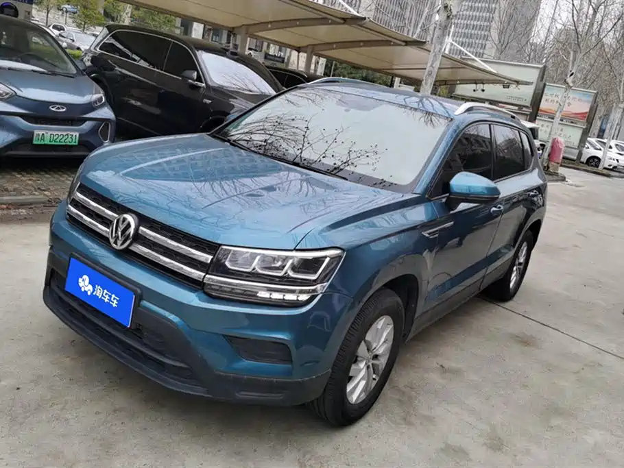 VOLKSWAGEN THARU 2019