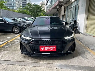 AUDI RS 7  2022