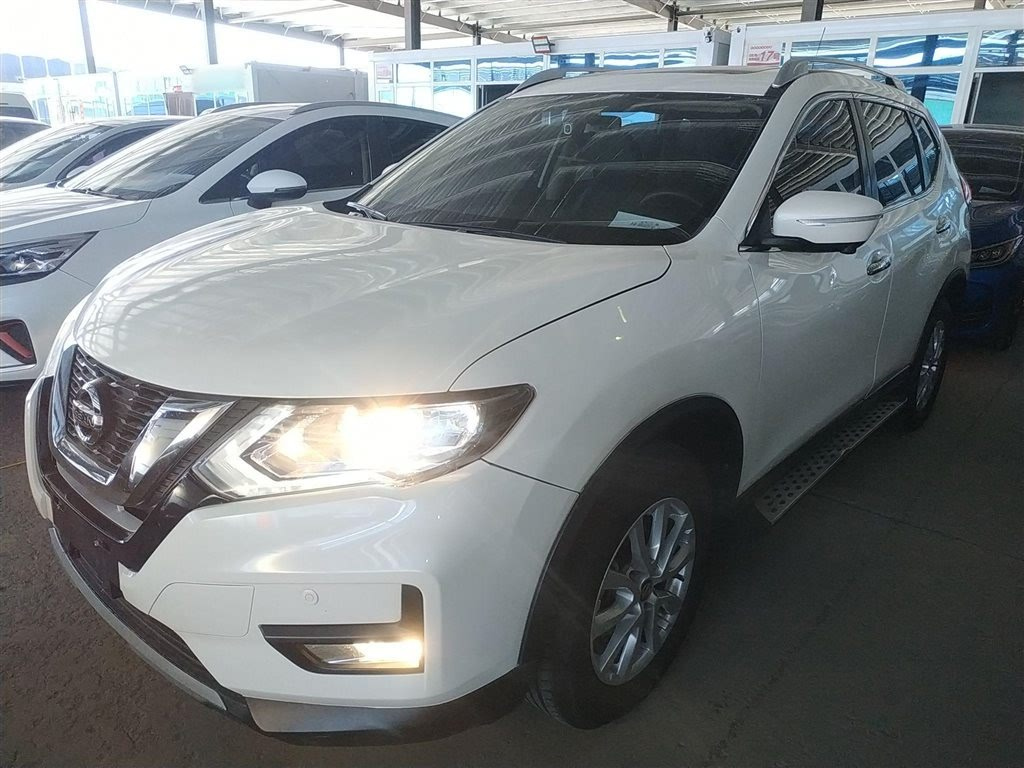 NISSAN X-TRAIL 2017