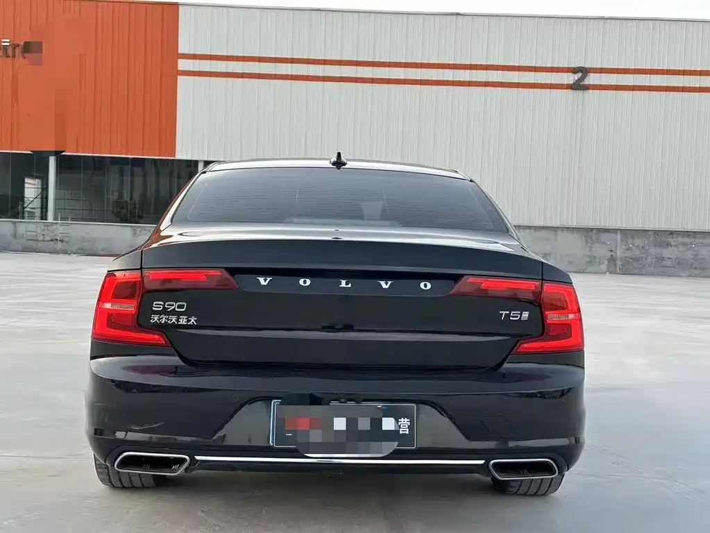 VOLVO S90 2019