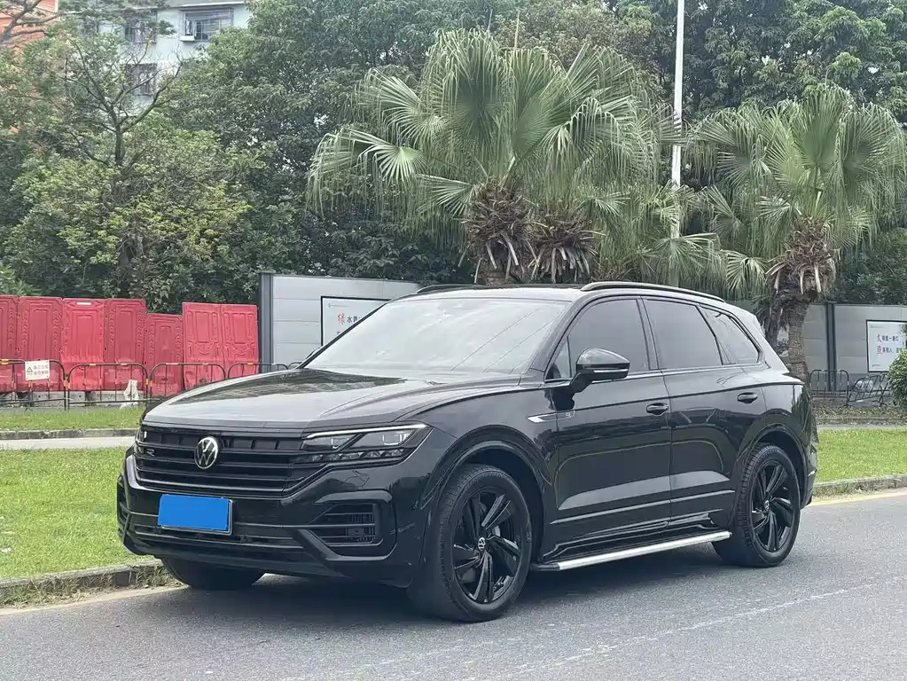 VOLKSWAGEN TOUAREG 2023