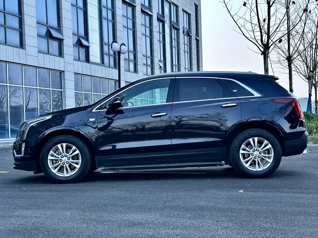 CADILLAC XT5 2021