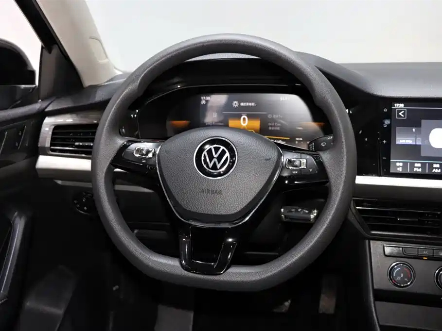 VOLKSWAGEN LAVIDA 2022