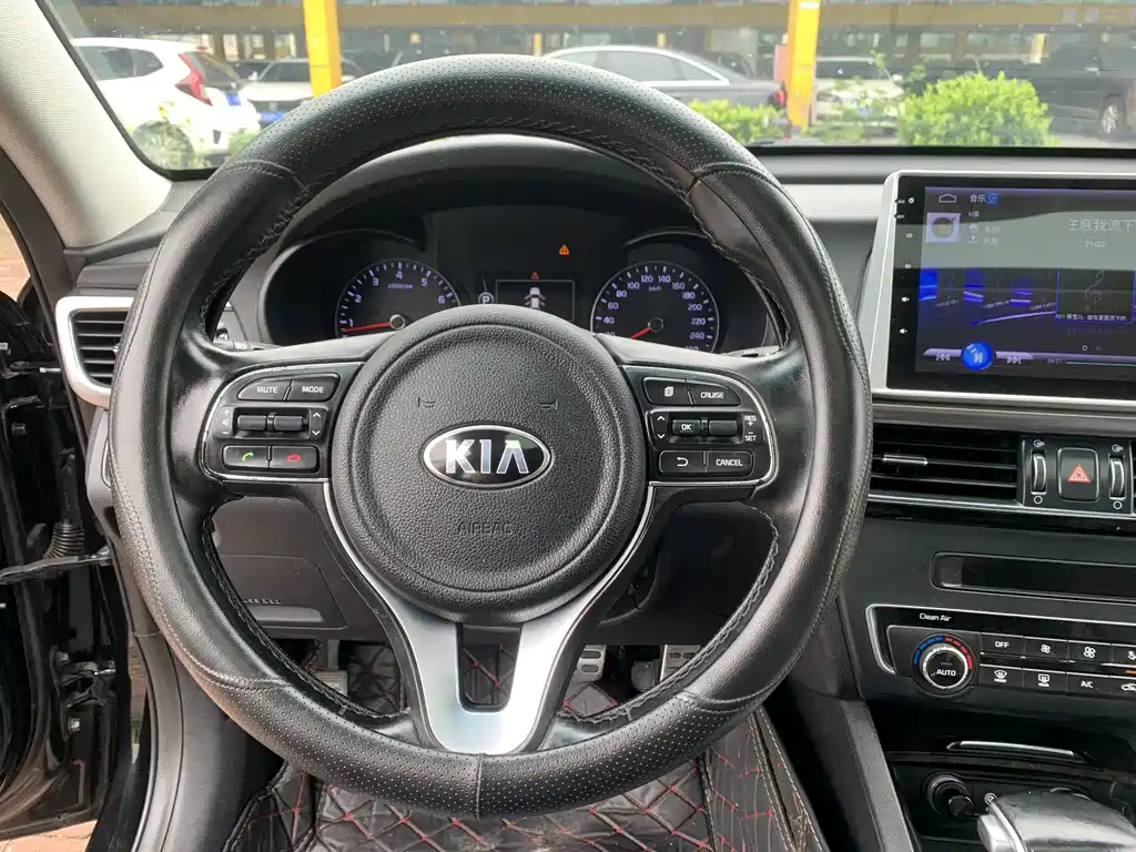 KIA K5 2016