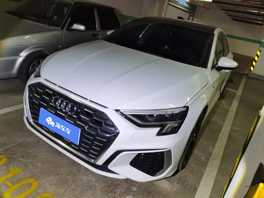 AUDI A3 2021