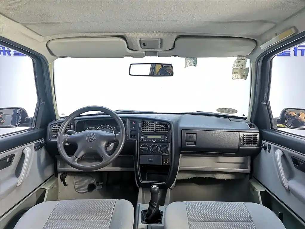 VOLKSWAGEN JETTA 2009