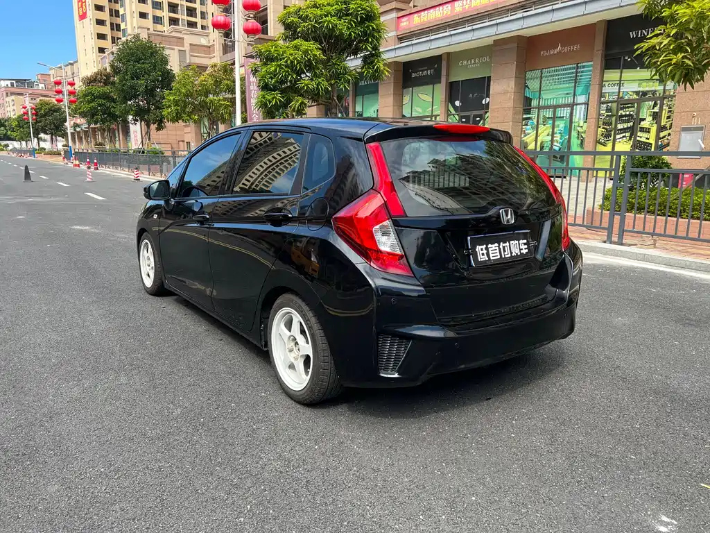HONDA FIT 2016