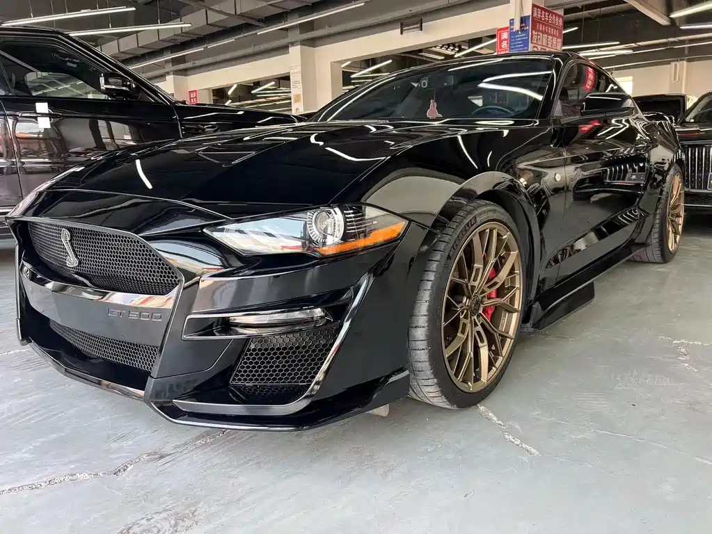 FORD MUSTANG 2021
