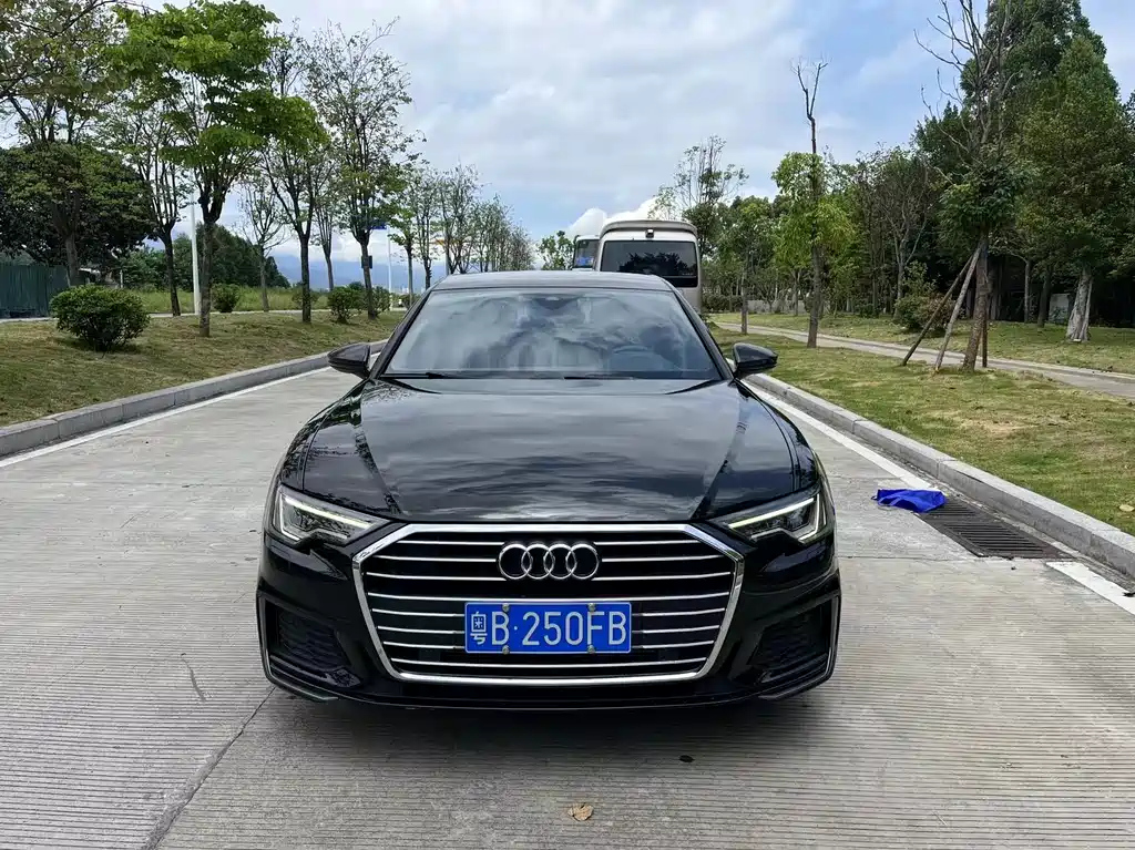 AUDI A6L 2019