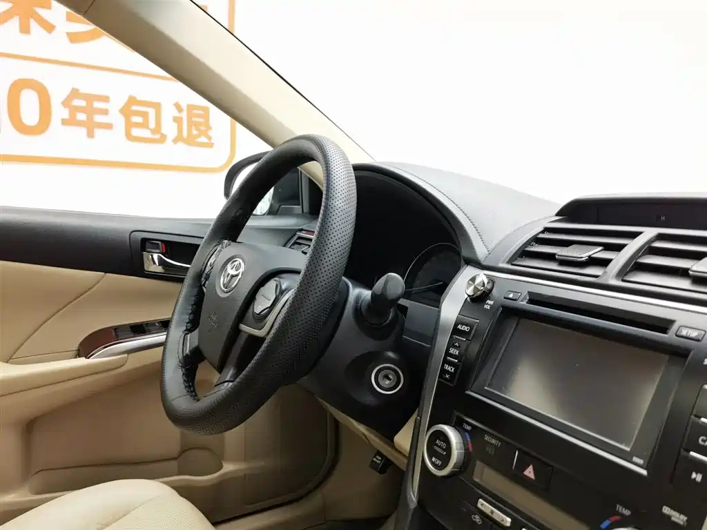 TOYOTA CAMRY 2012